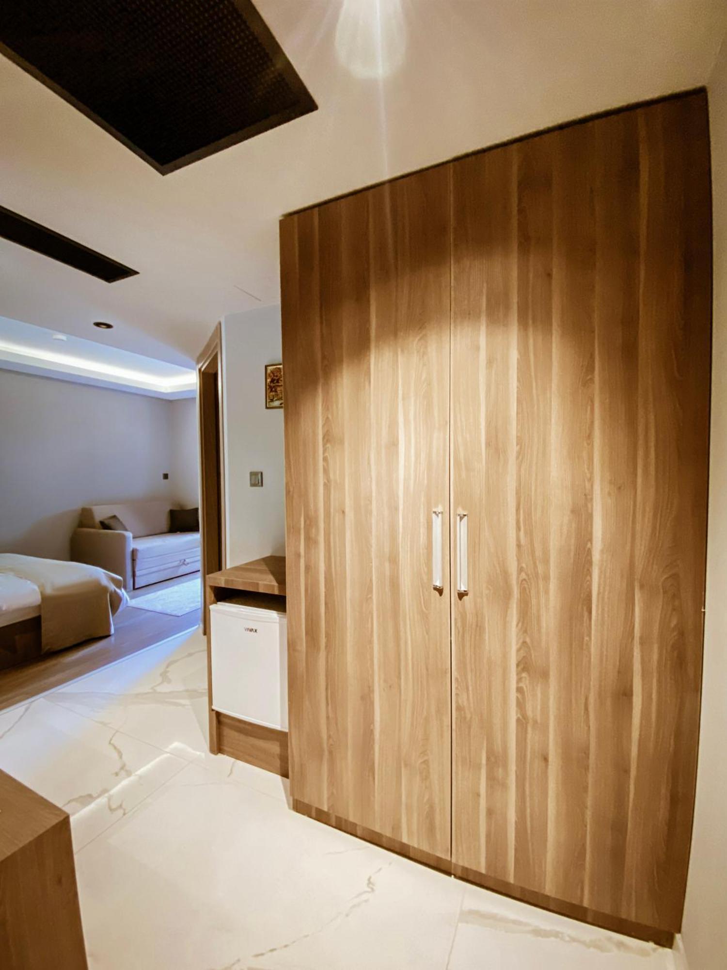 Viola Hotel Budva Exterior foto